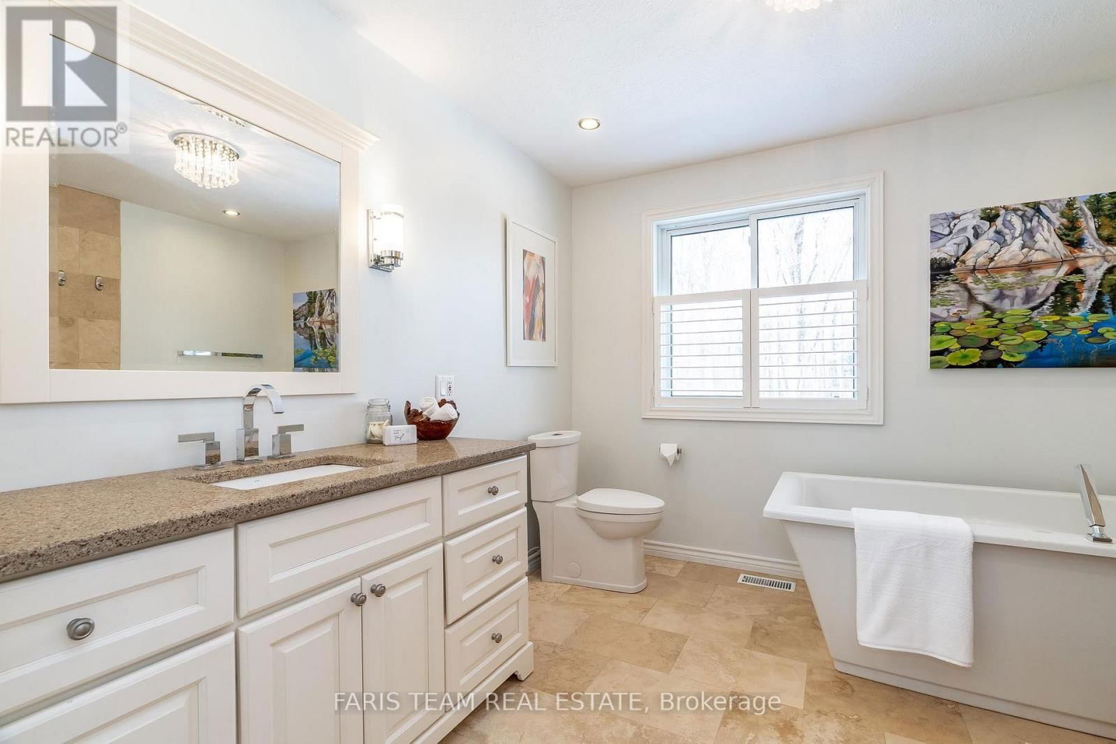 64 GOLDFINCH CRESCENT Image 19