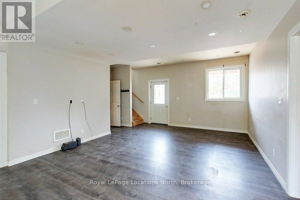 103 ERIE STREET Image 25