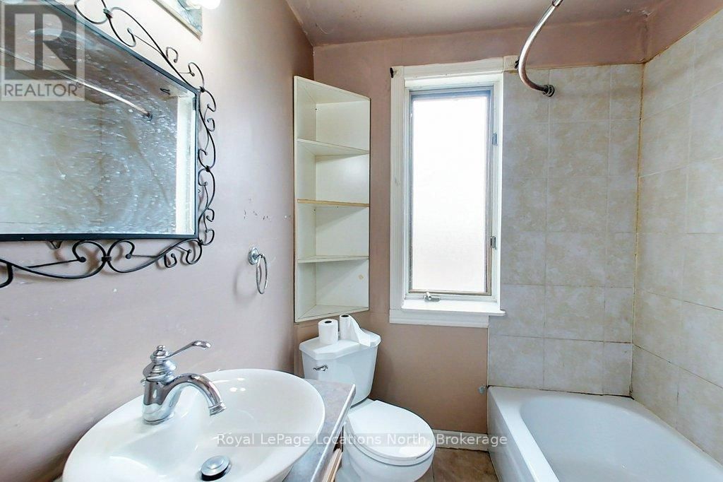103 ERIE STREET Image 8
