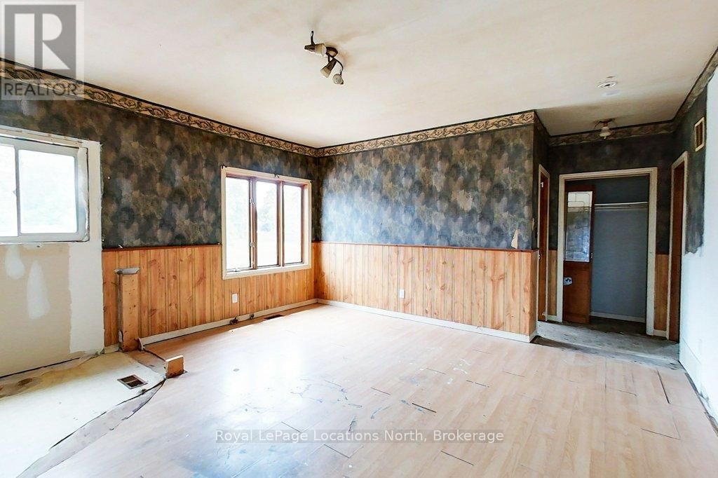 103 ERIE STREET Image 9