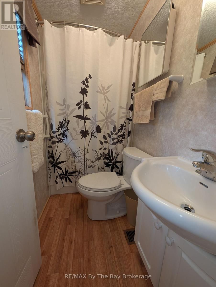 179 - 85 THEME PARK DRIVE Image 15