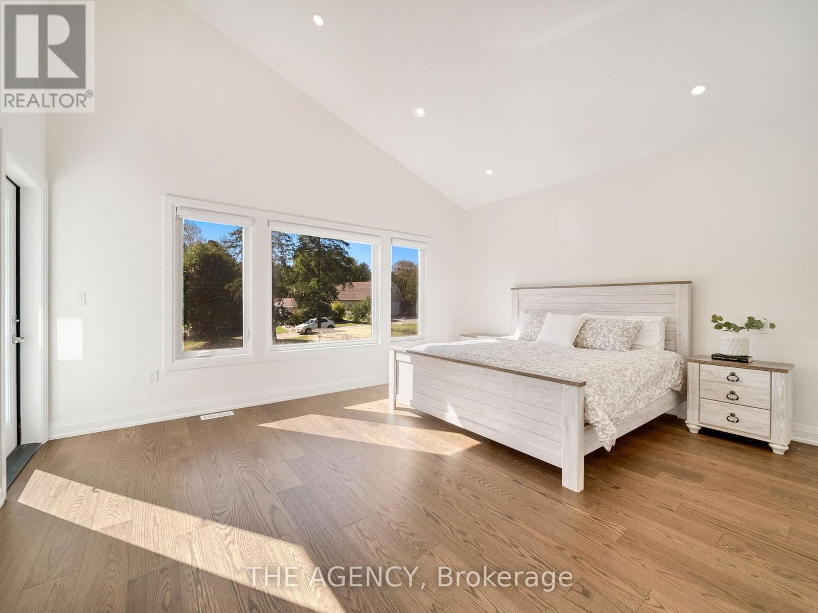 3963 HILLTOP ROAD Image 18