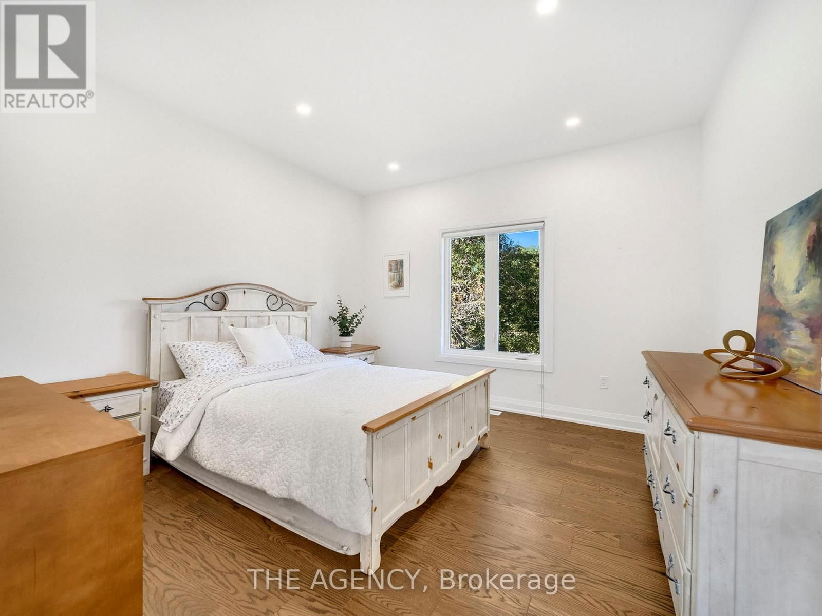3963 HILLTOP ROAD Image 27