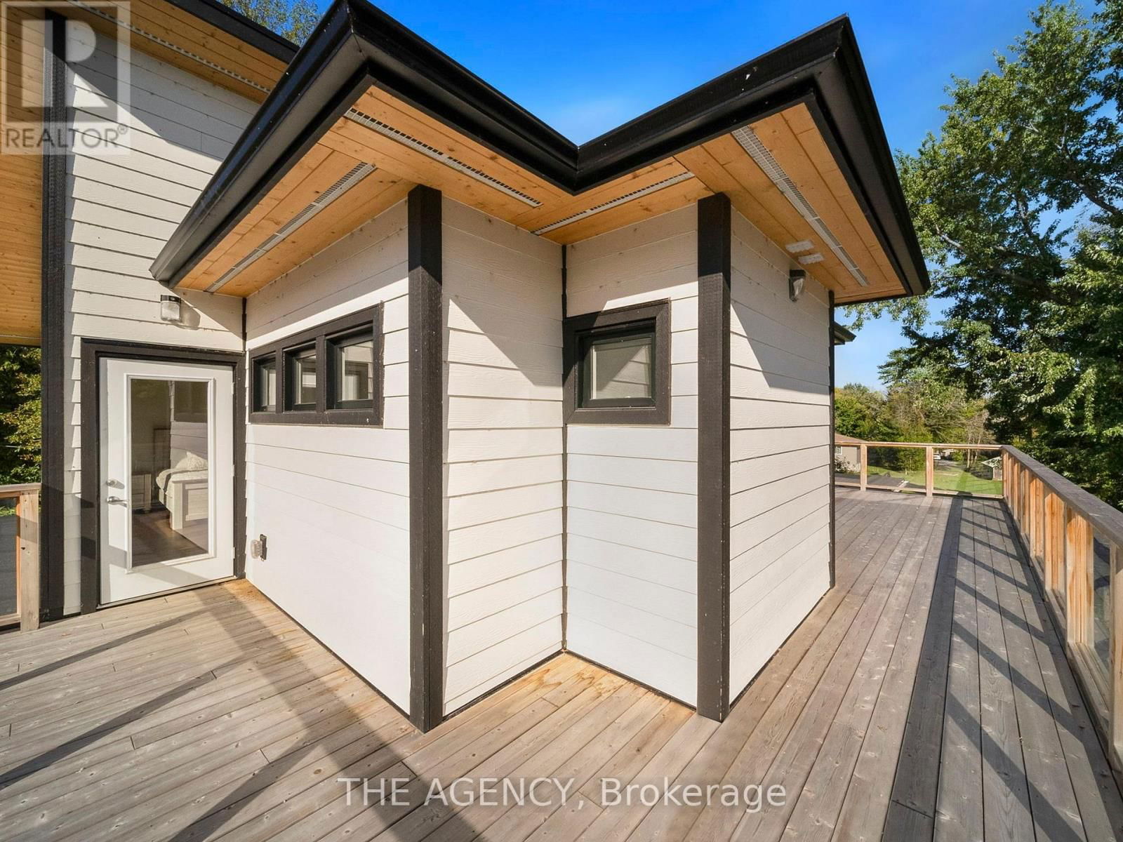 3963 HILLTOP ROAD Image 32