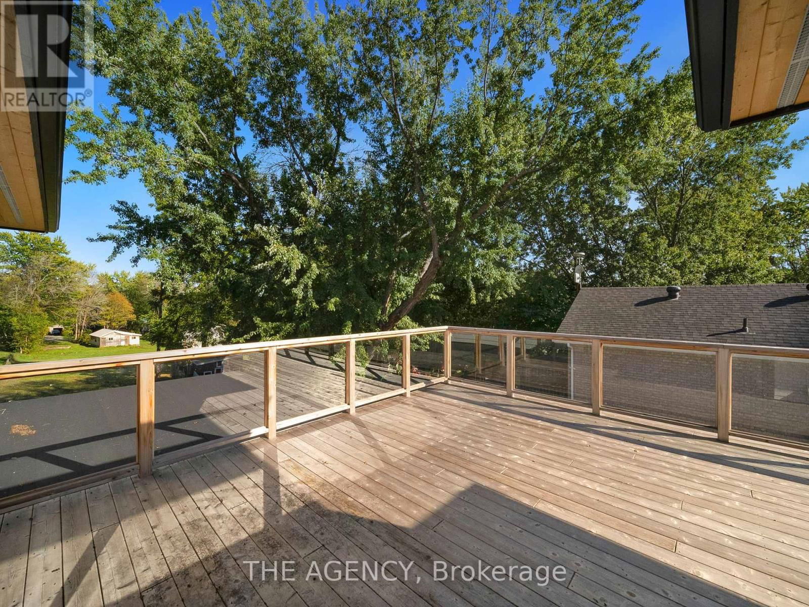 3963 HILLTOP ROAD Image 35