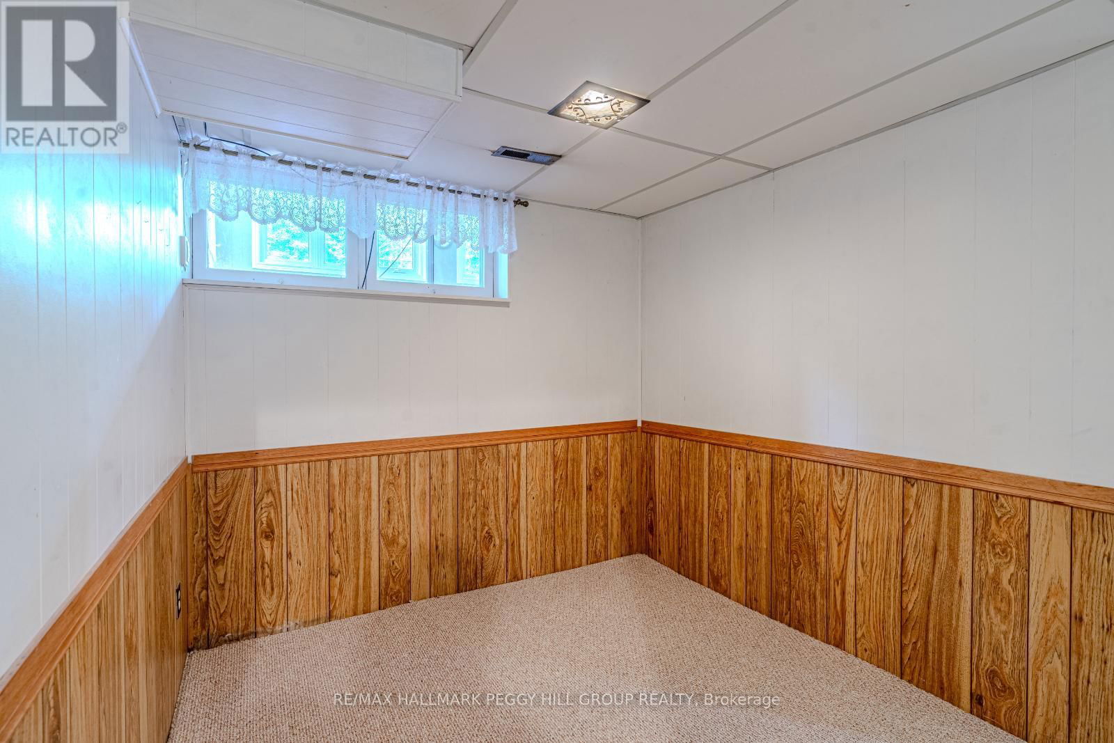 110 MELROSE AVENUE Image 15