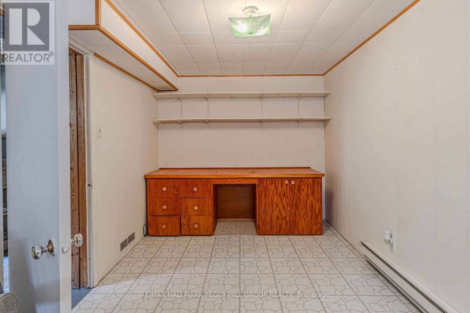 110 MELROSE AVENUE Image 16