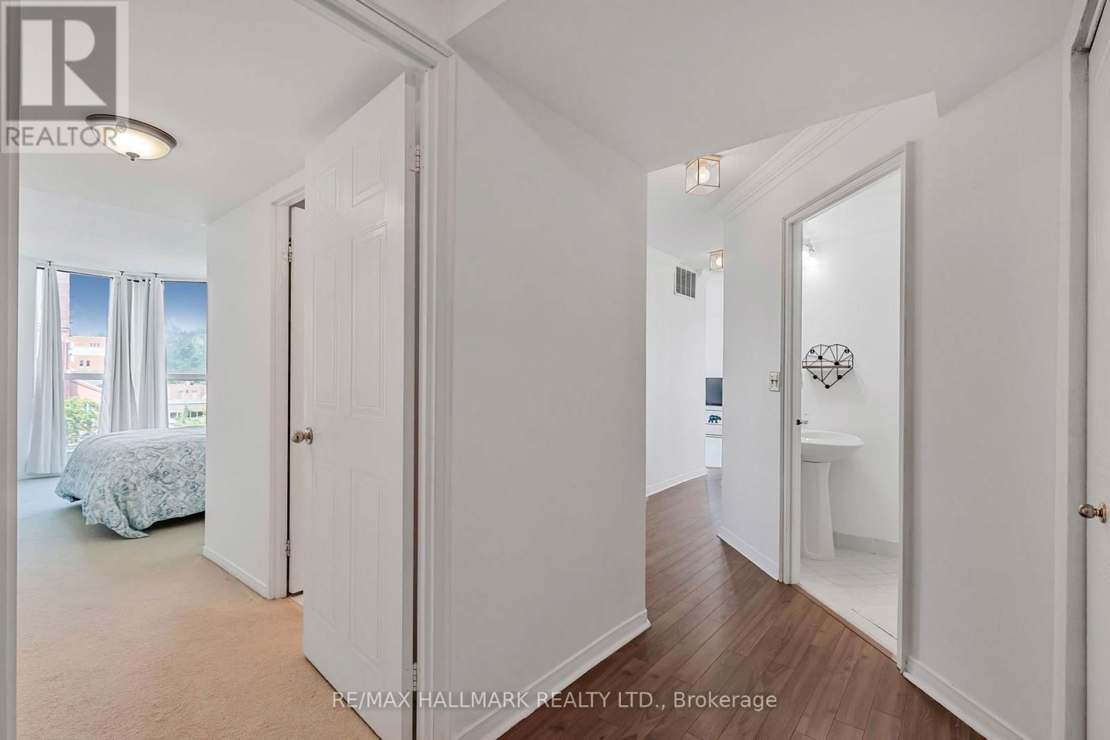811 - 150 DUNLOP STREET EAST Image 15