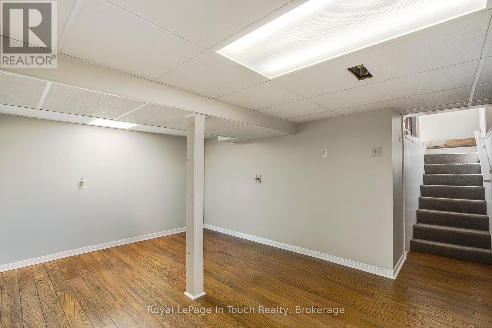 710 BAY STREET Image 17