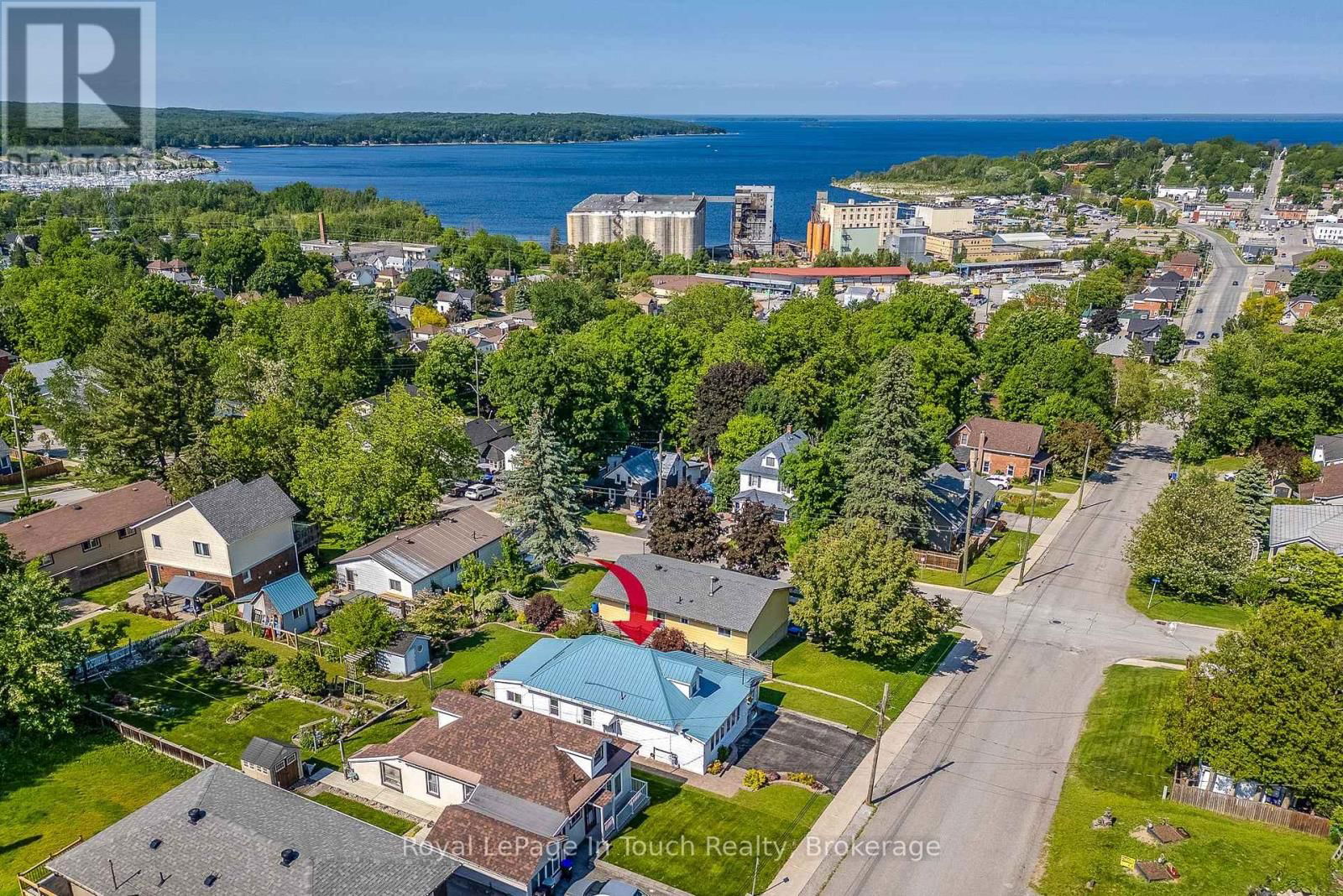 710 BAY STREET Image 2