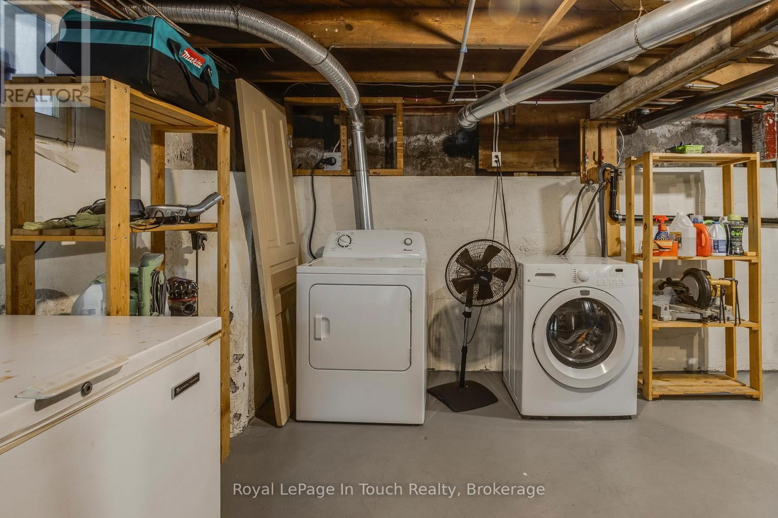 710 BAY STREET Image 23
