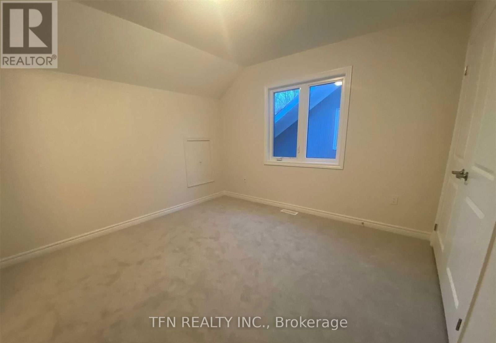 3213 MOSLEY STREET Image 19