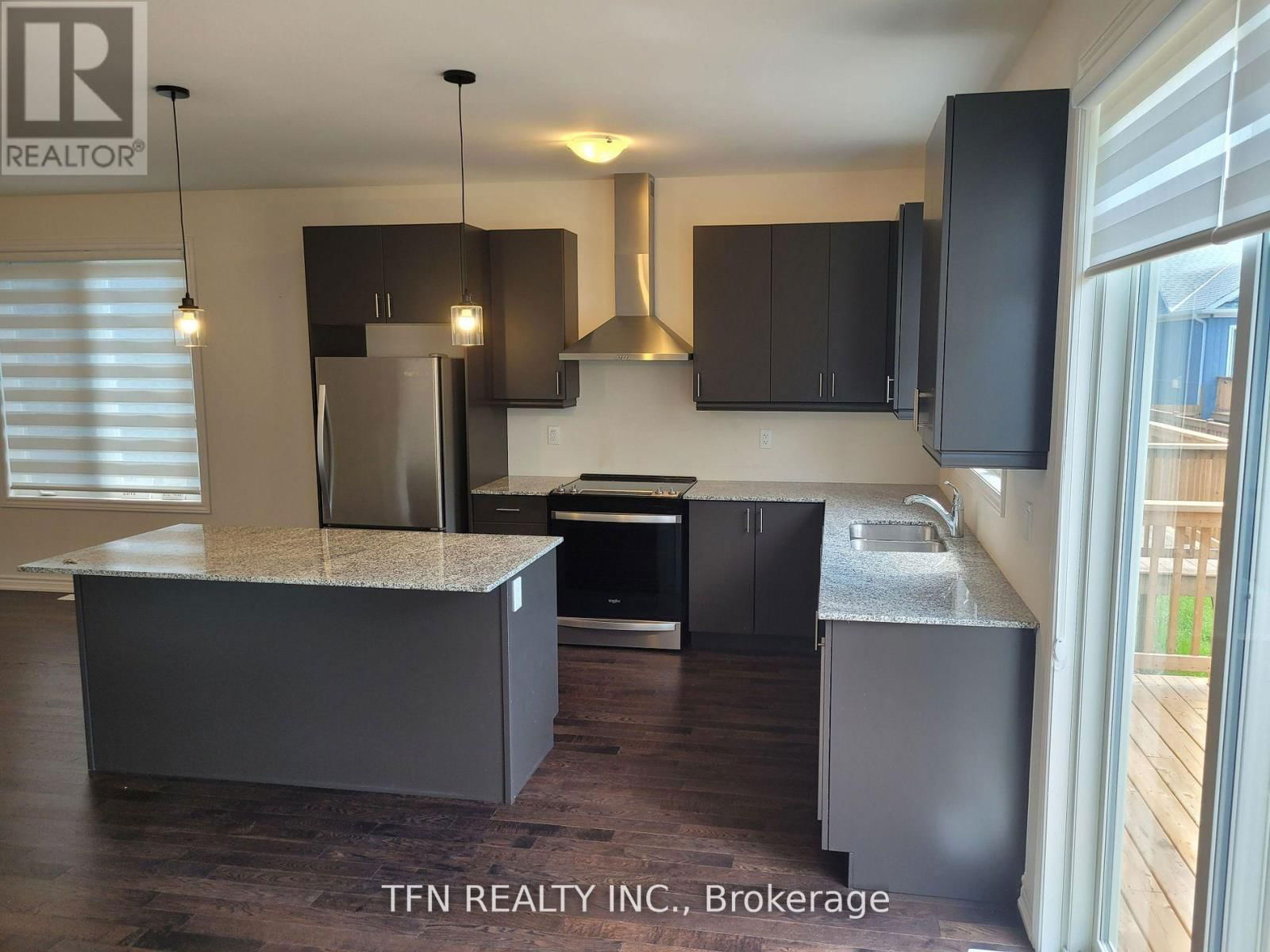 3213 MOSLEY STREET Image 2