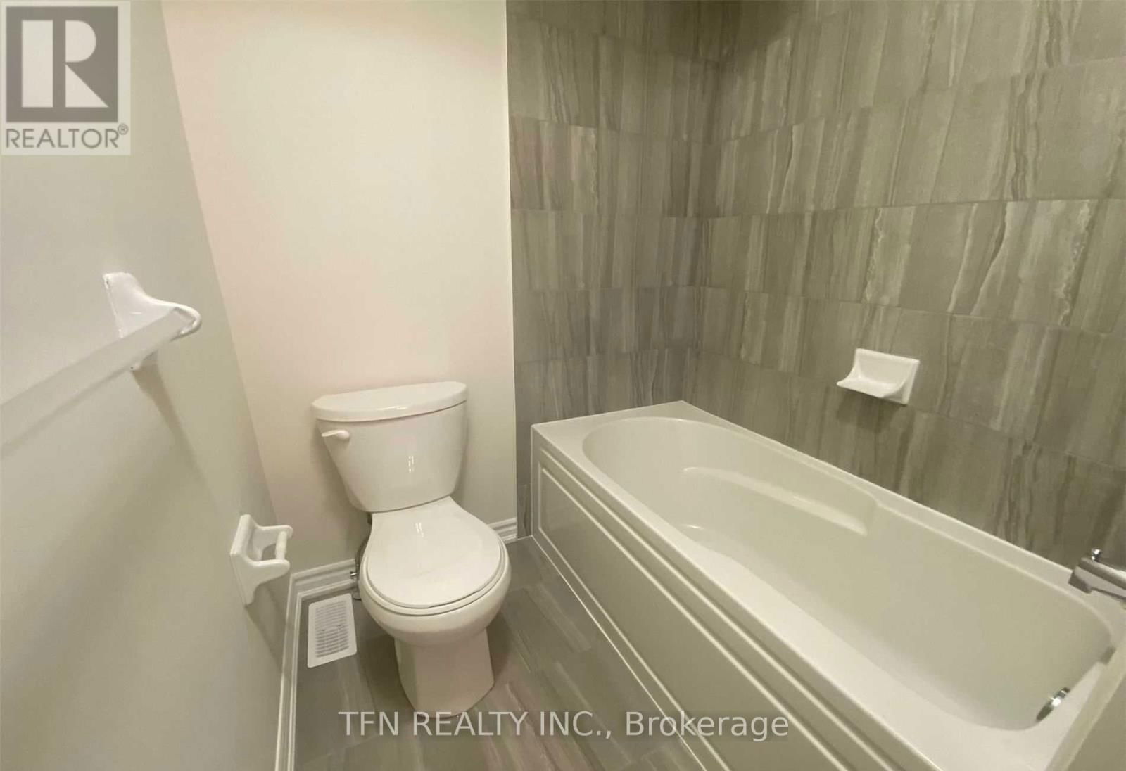 3213 MOSLEY STREET Image 21