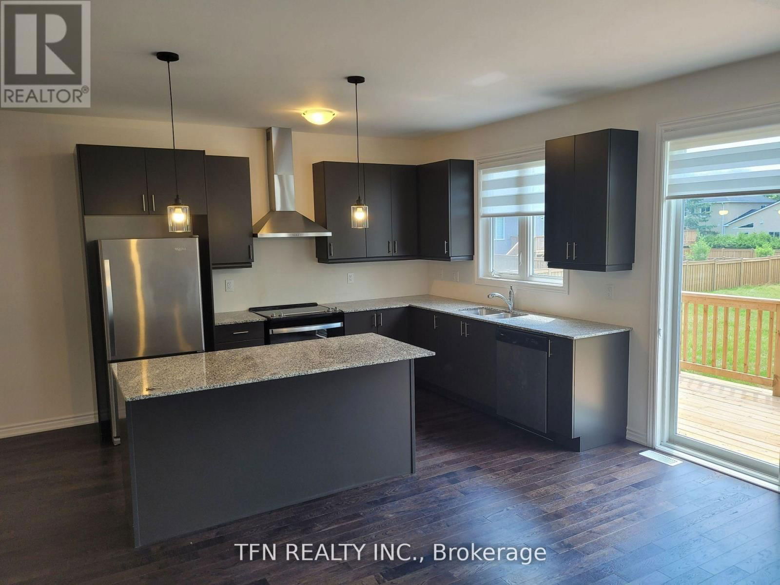 3213 MOSLEY STREET Image 3