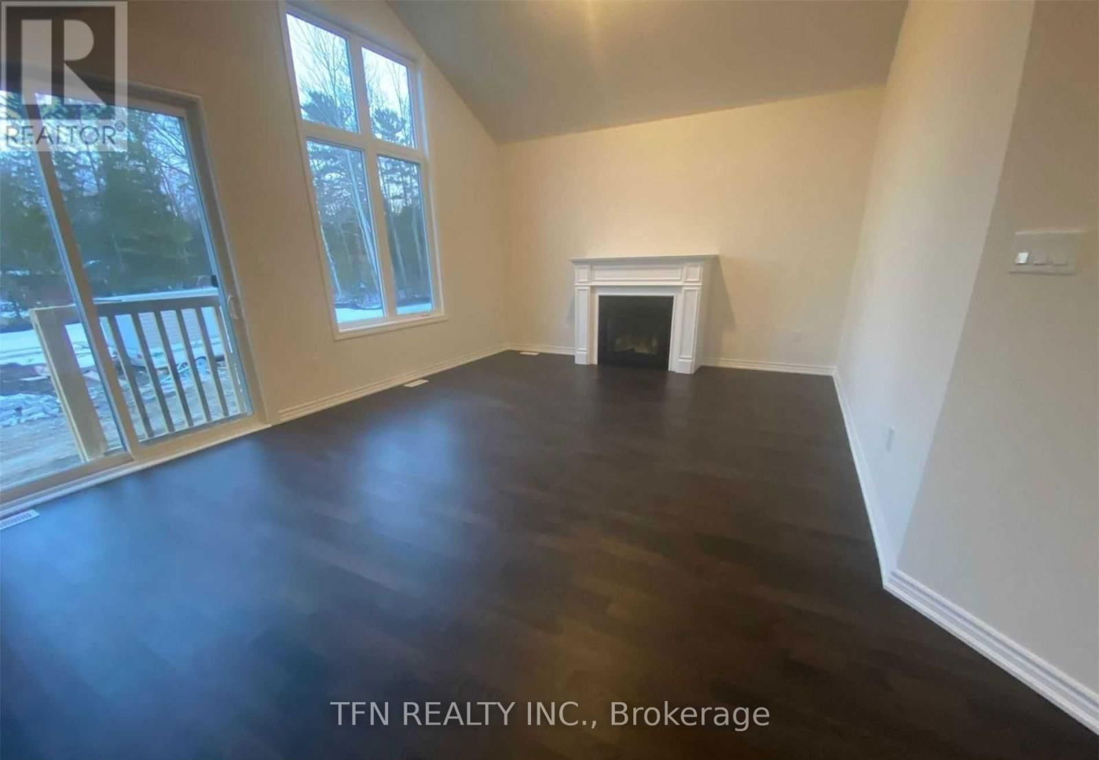 3213 MOSLEY STREET Image 9