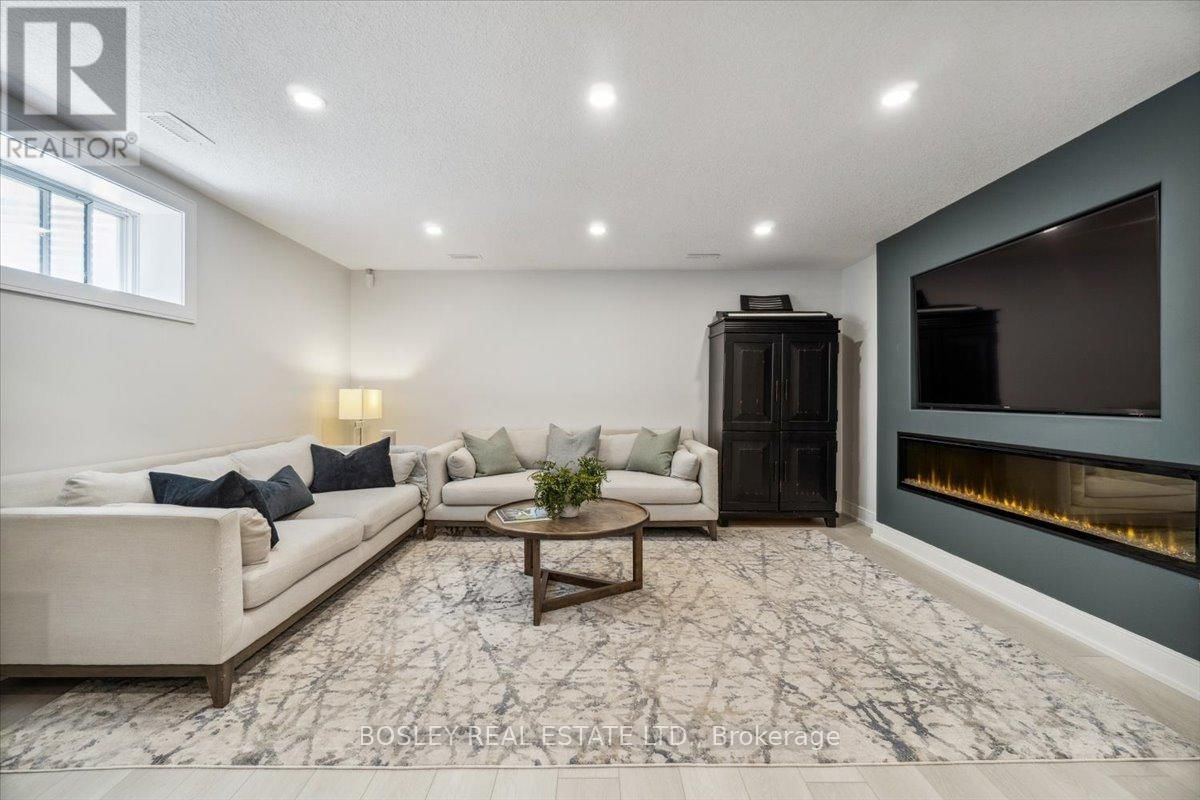 48 PLEWES DRIVE Image 39