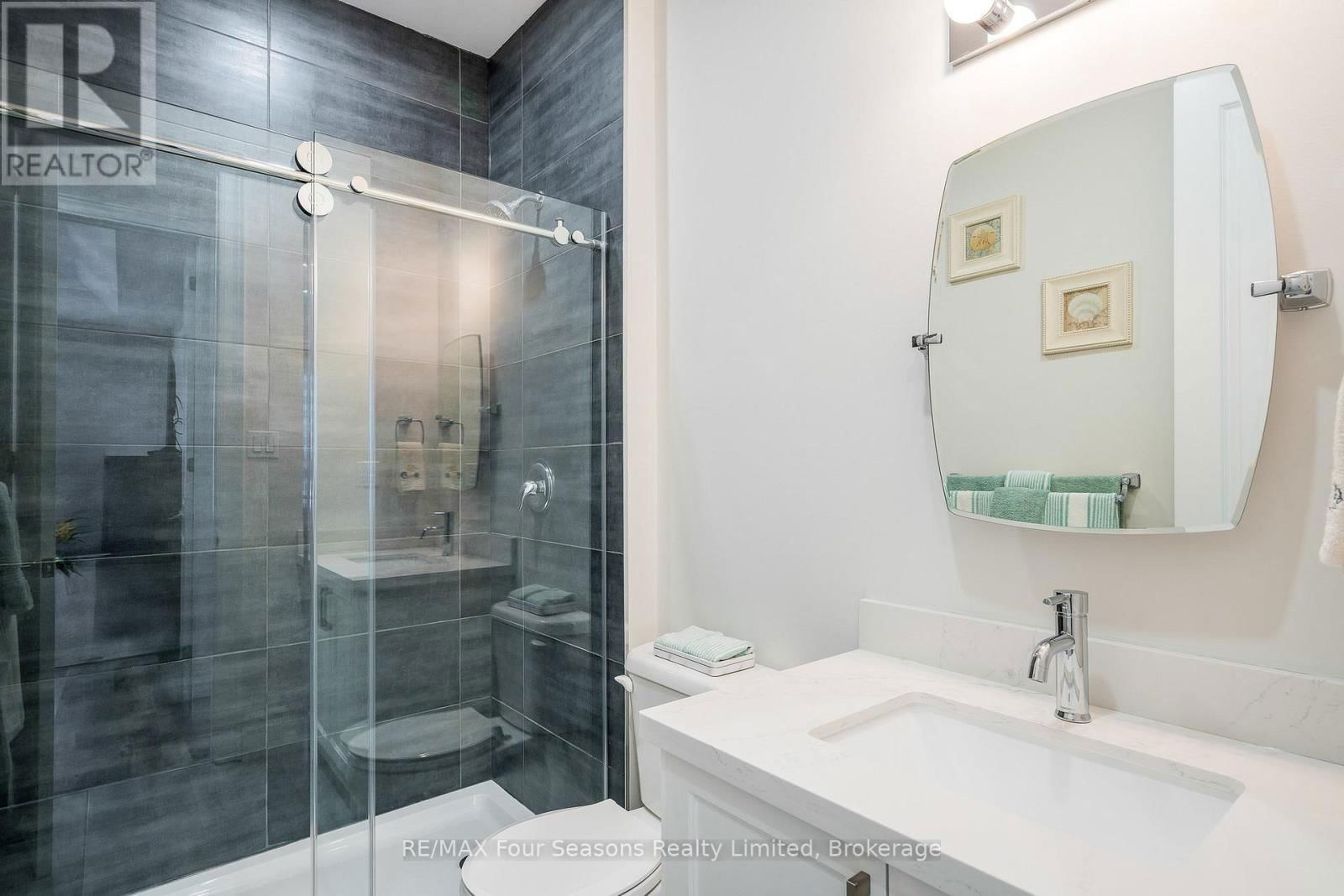 276 ROBINSON ROAD Image 23
