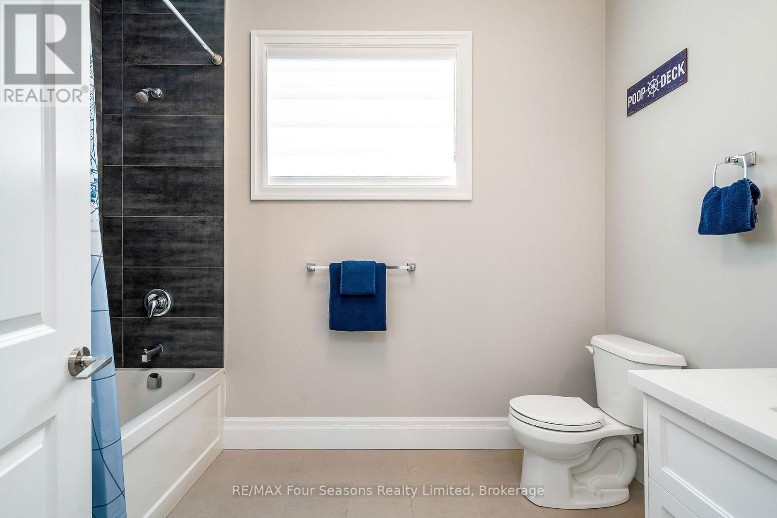 276 ROBINSON ROAD Image 27