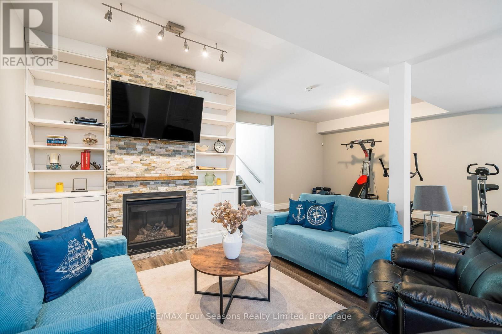 276 ROBINSON ROAD Image 29