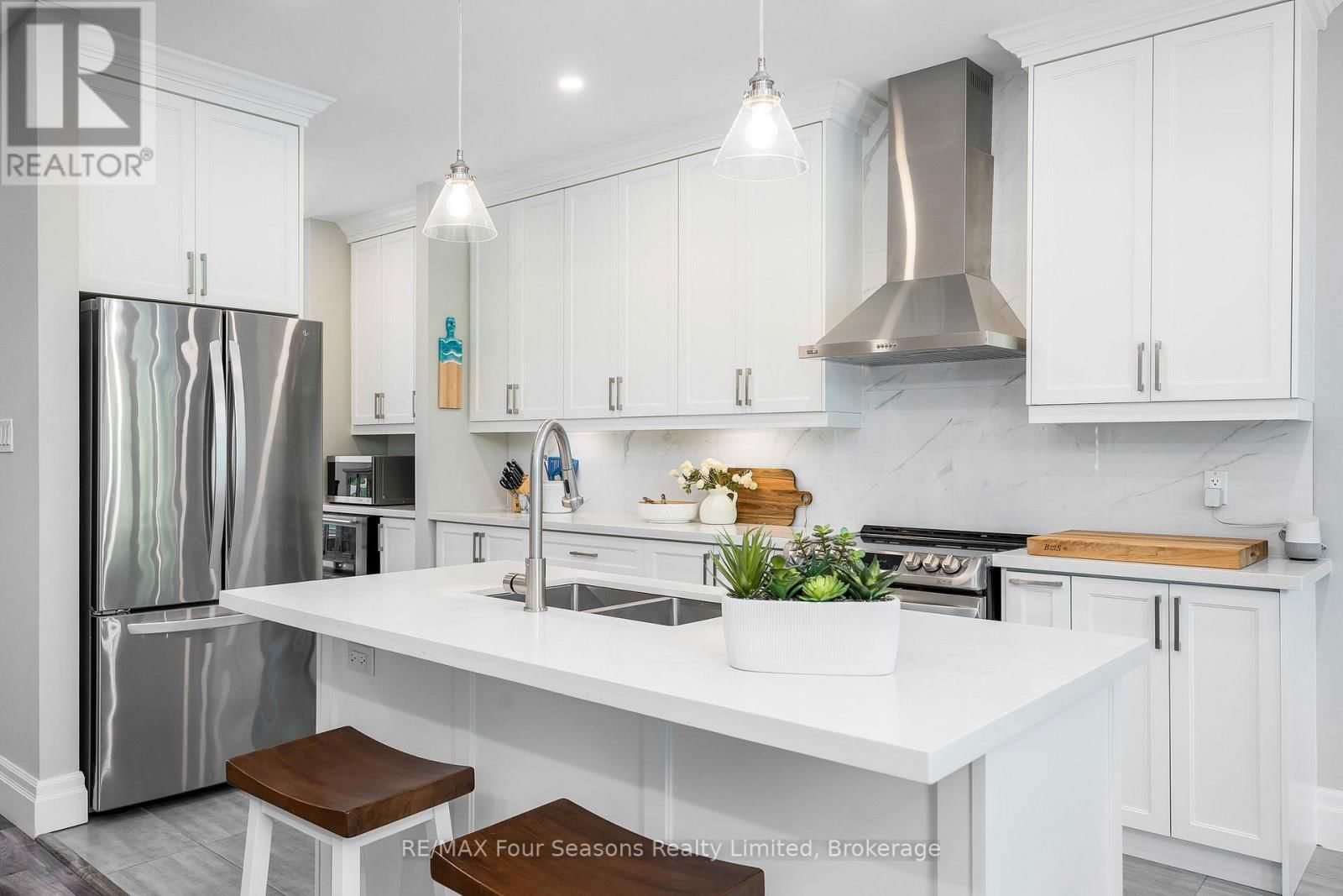 276 ROBINSON ROAD Image 9