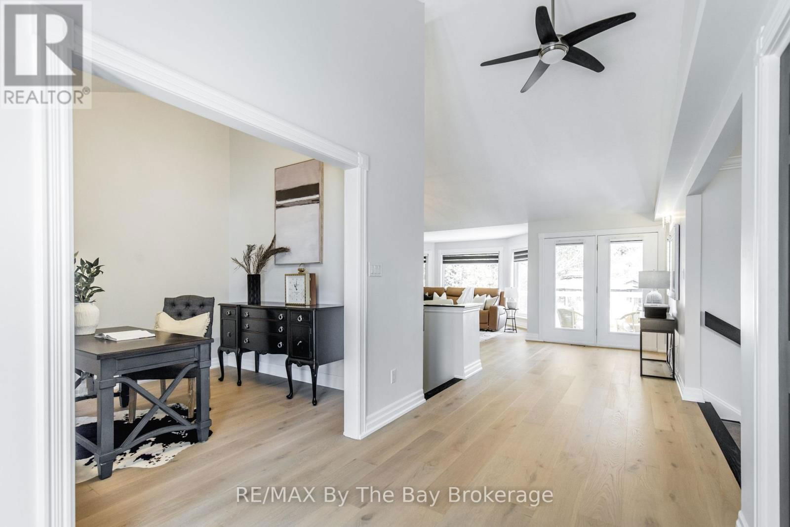 25 BRITTON COURT Image 11