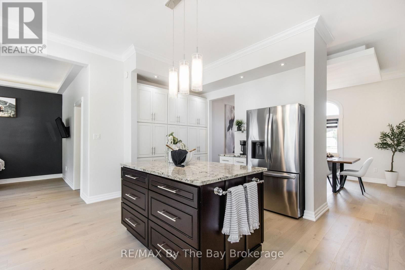 25 BRITTON COURT Image 18