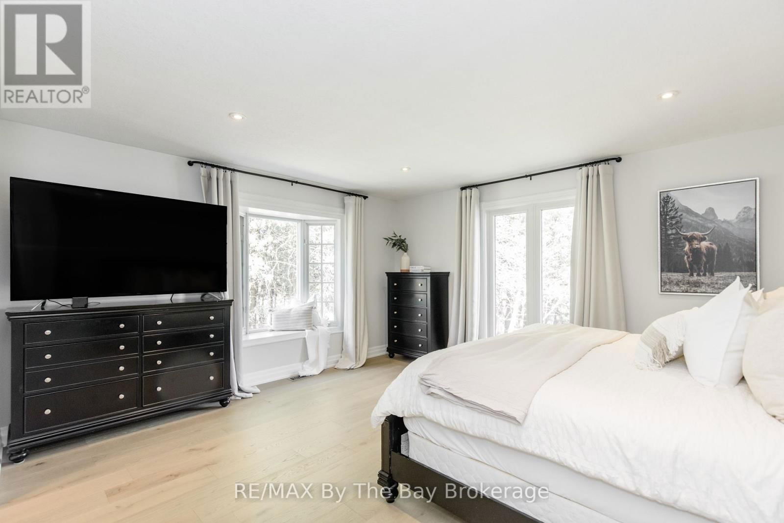 25 BRITTON COURT Image 29