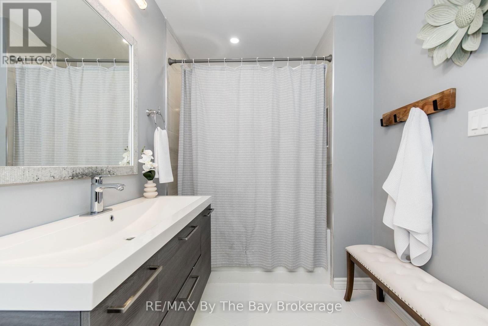25 BRITTON COURT Image 31