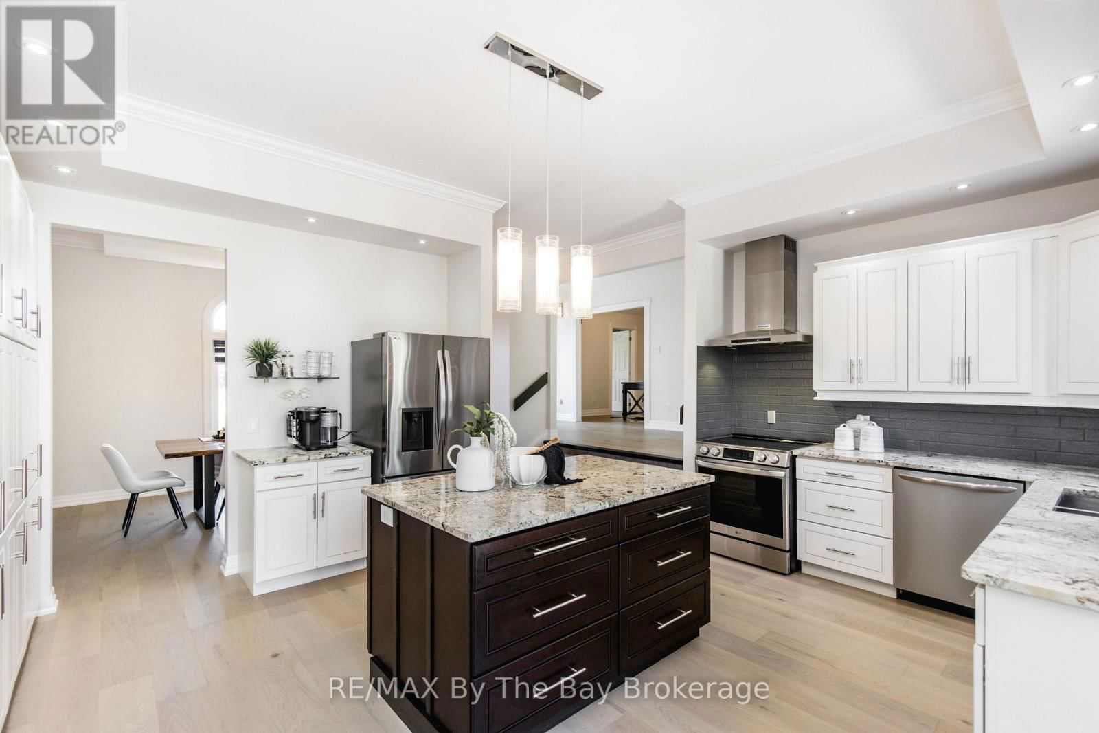 25 BRITTON COURT Image 6