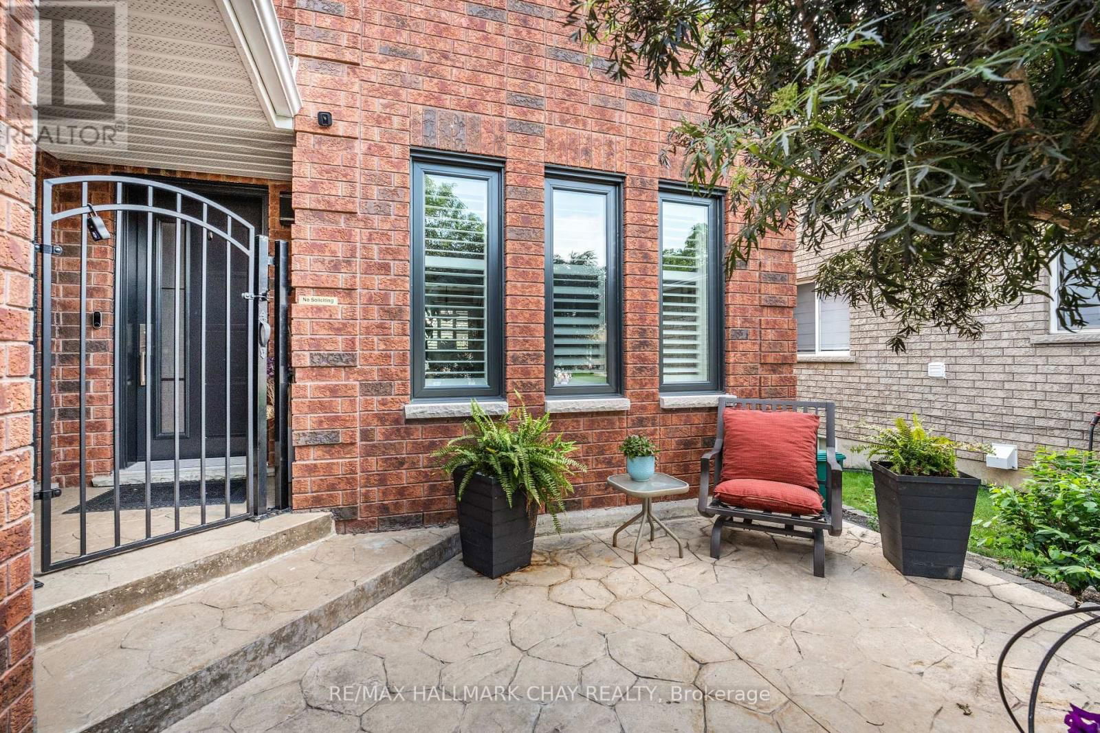 7 RYAN COURT Image 3
