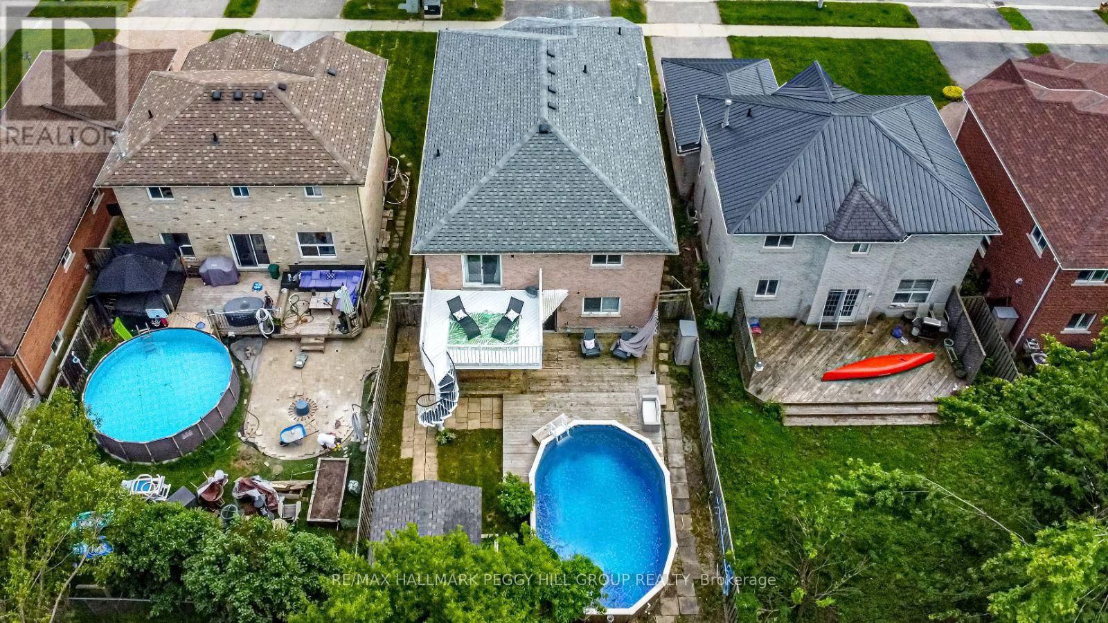 130 COUNTRY LANE Image 19