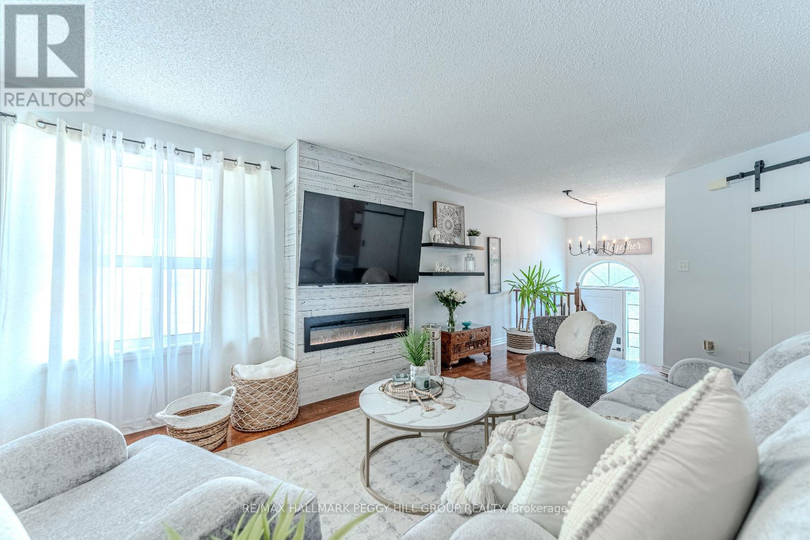 130 COUNTRY LANE Image 3
