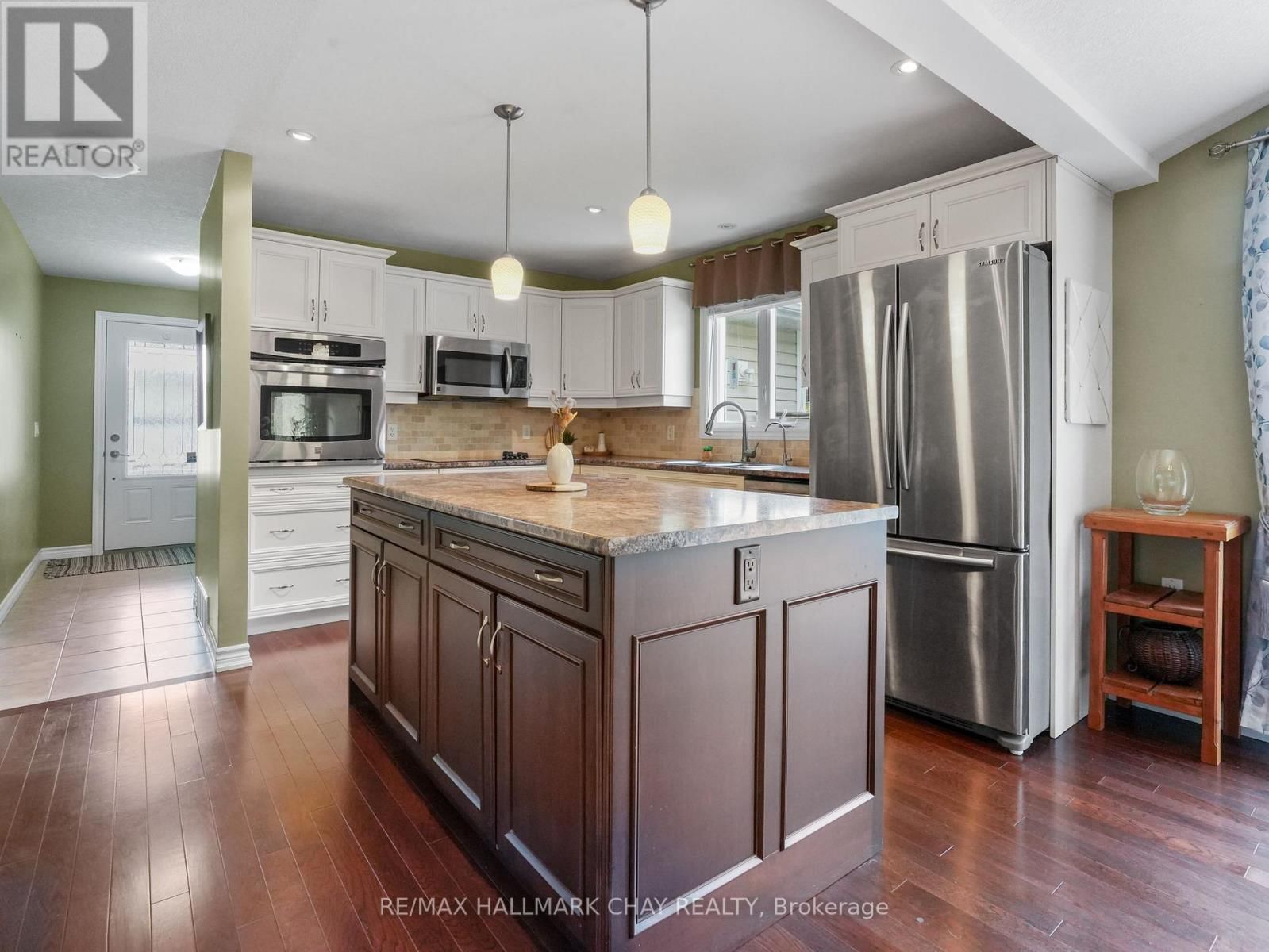 92 NEW YORK AVENUE Image 12