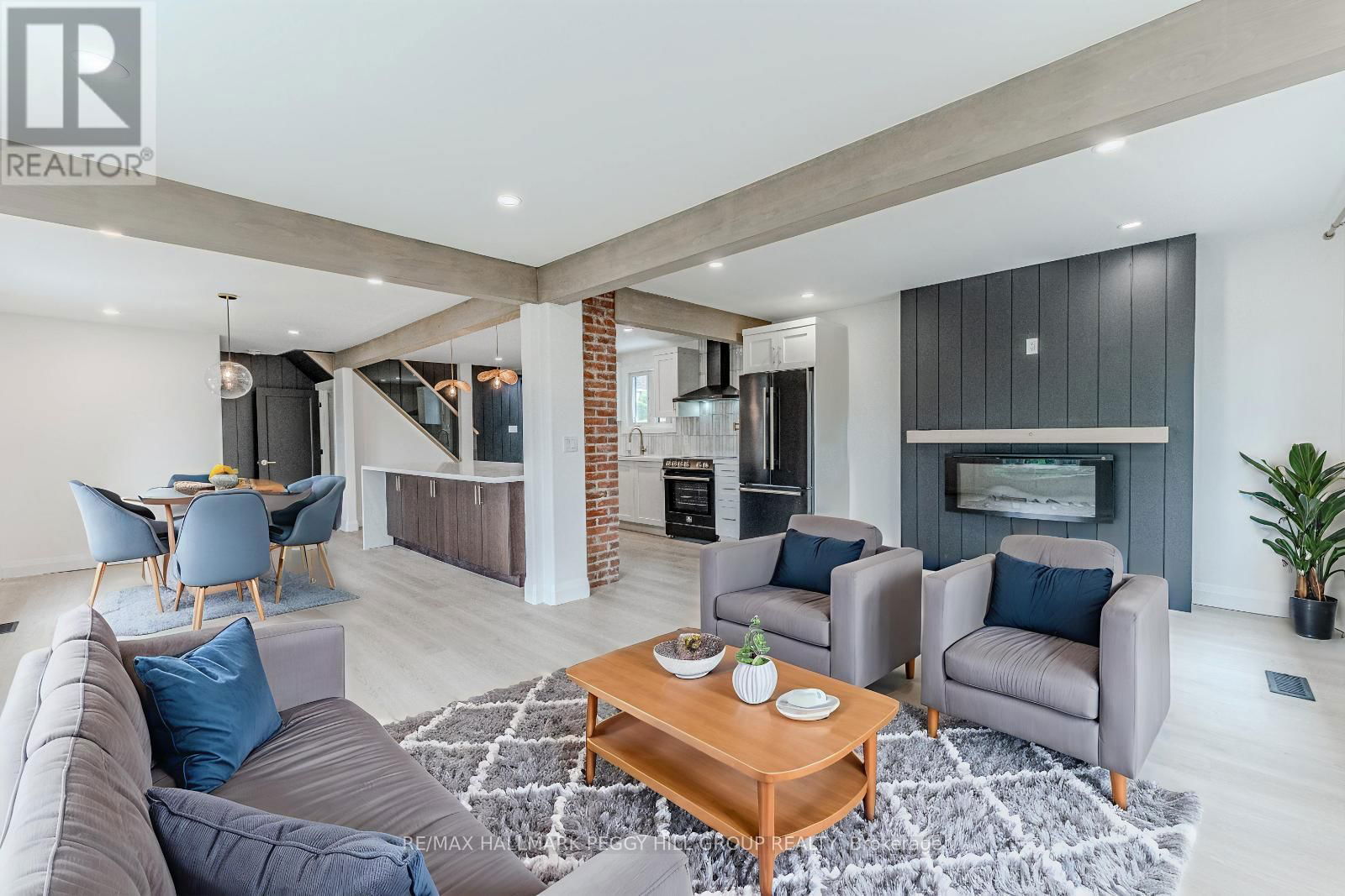 425 CODRINGTON STREET Image 4