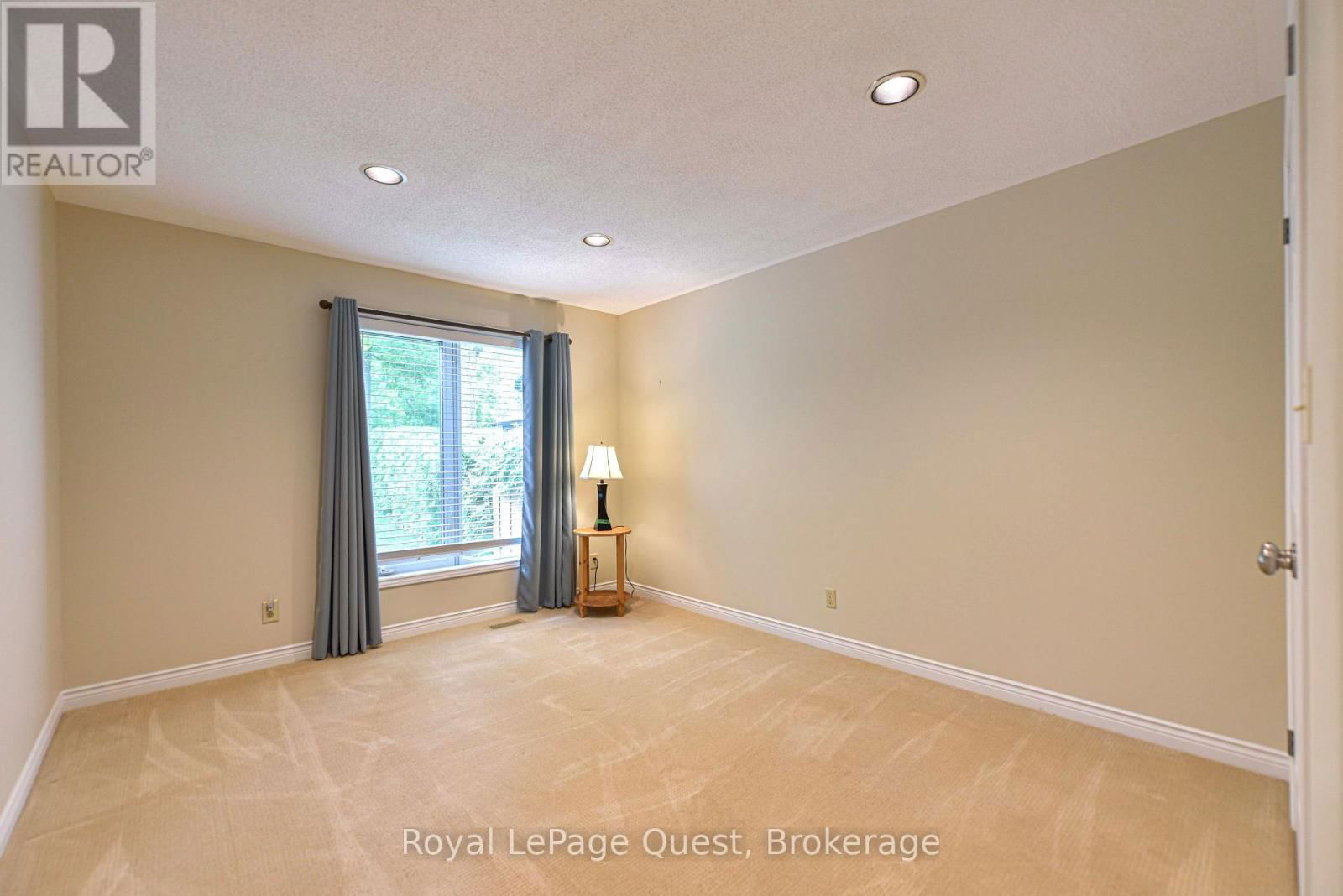 27 HEYDEN AVENUE Image 18