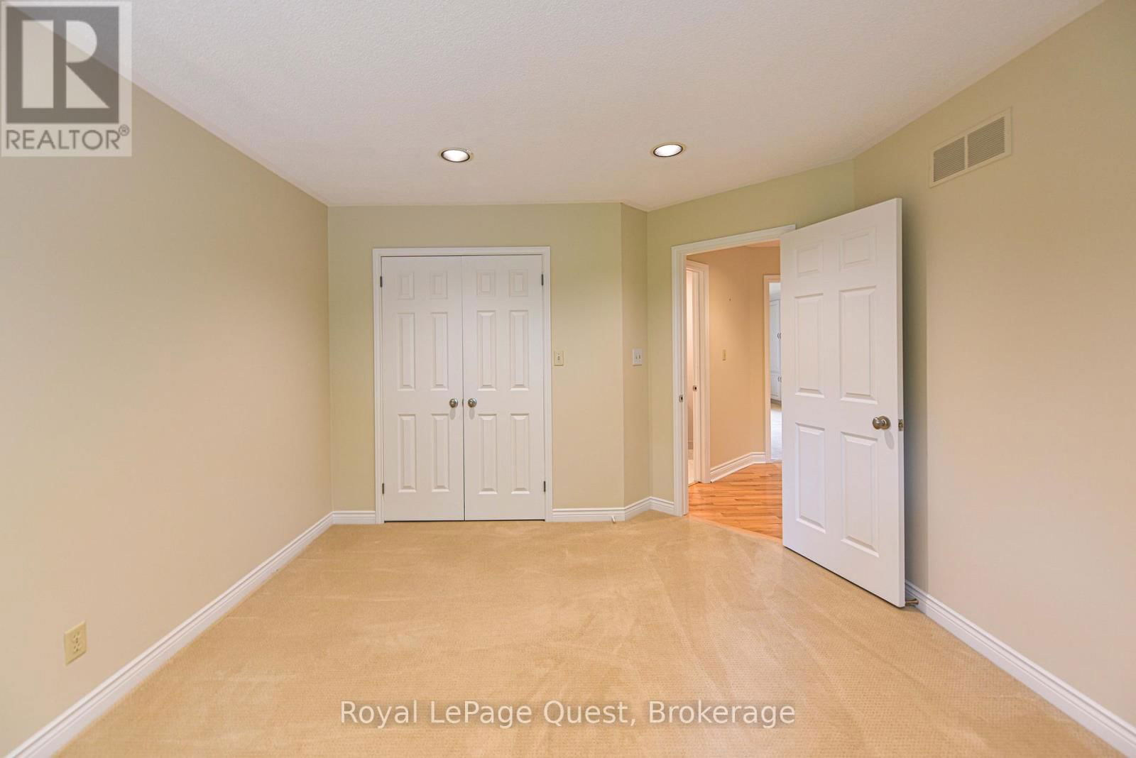 27 HEYDEN AVENUE Image 19
