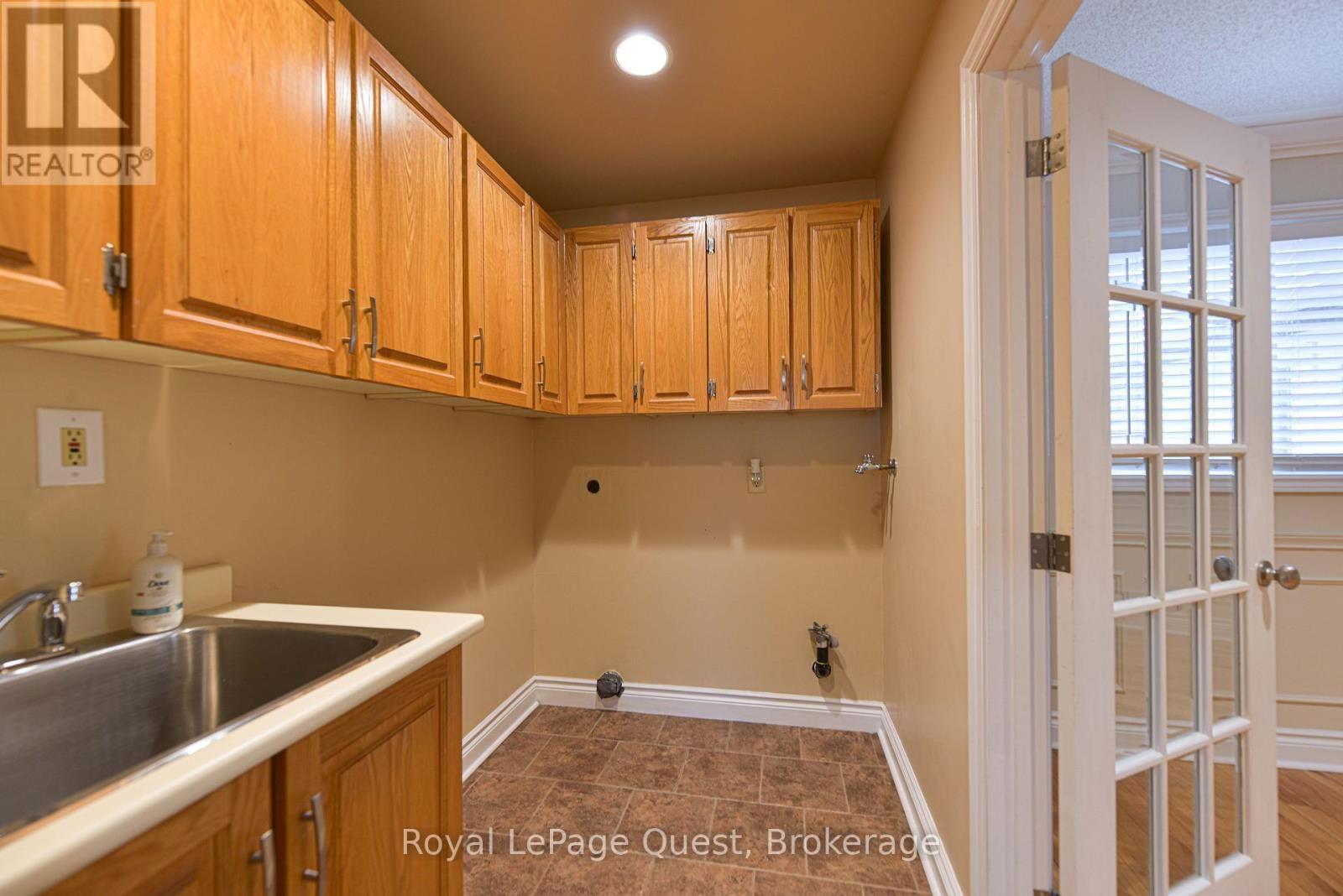 27 HEYDEN AVENUE Image 32