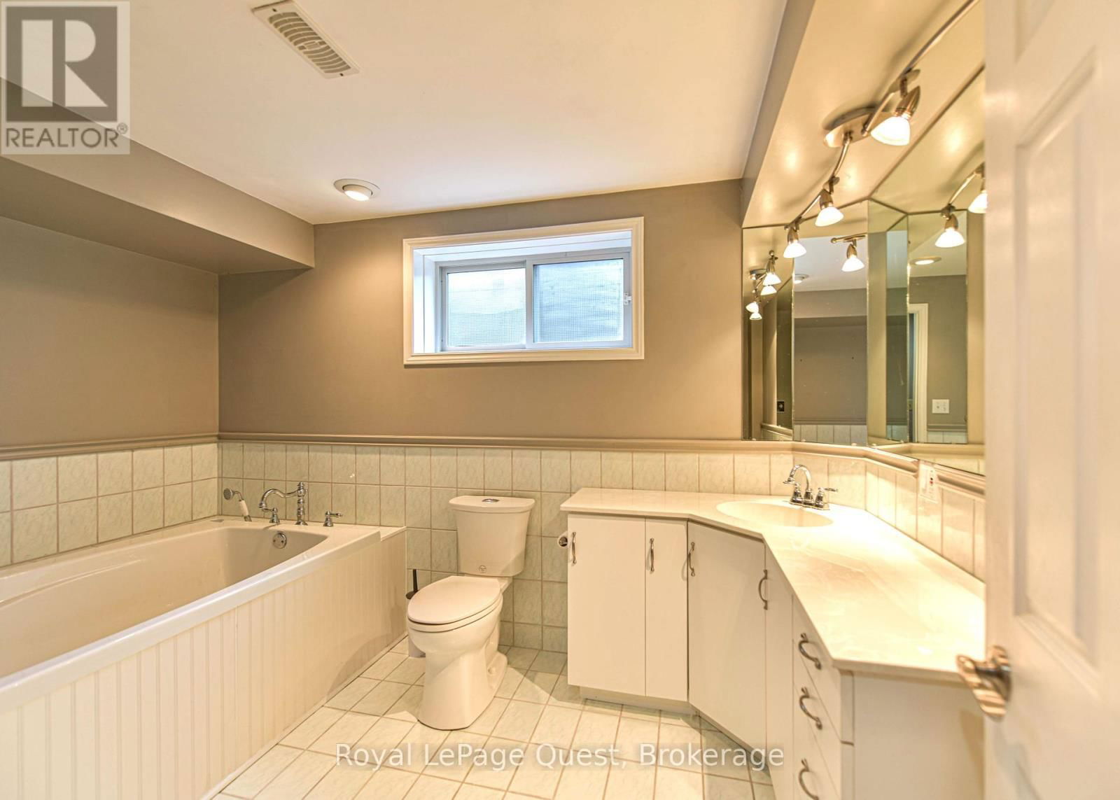 27 HEYDEN AVENUE Image 44
