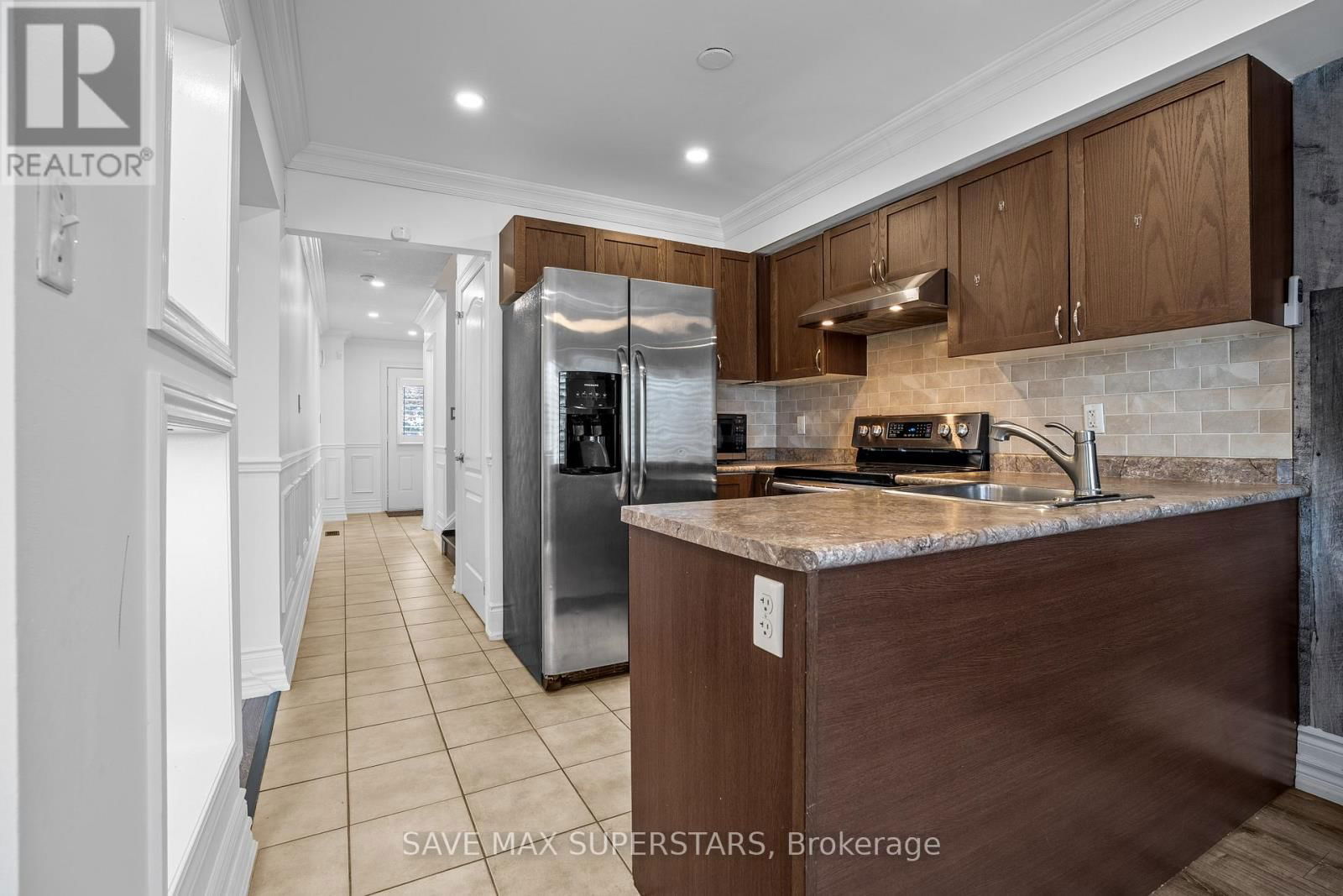 6 - 29 MADELAINE DRIVE Image 13