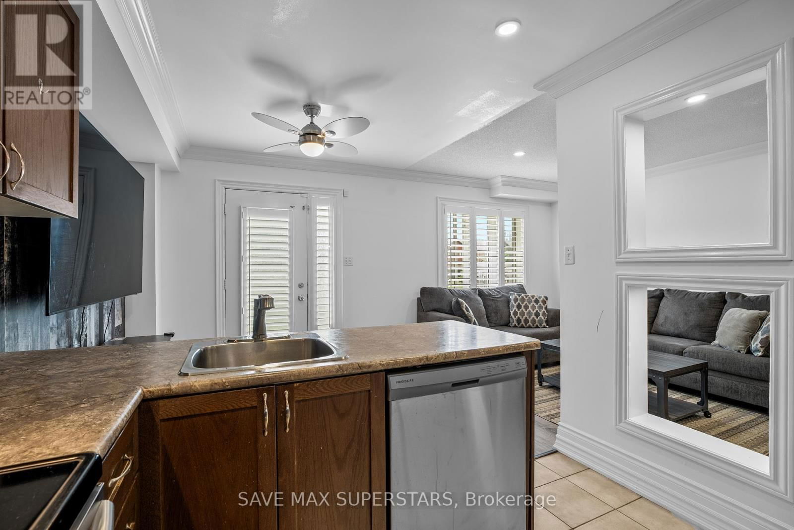 6 - 29 MADELAINE DRIVE Image 14