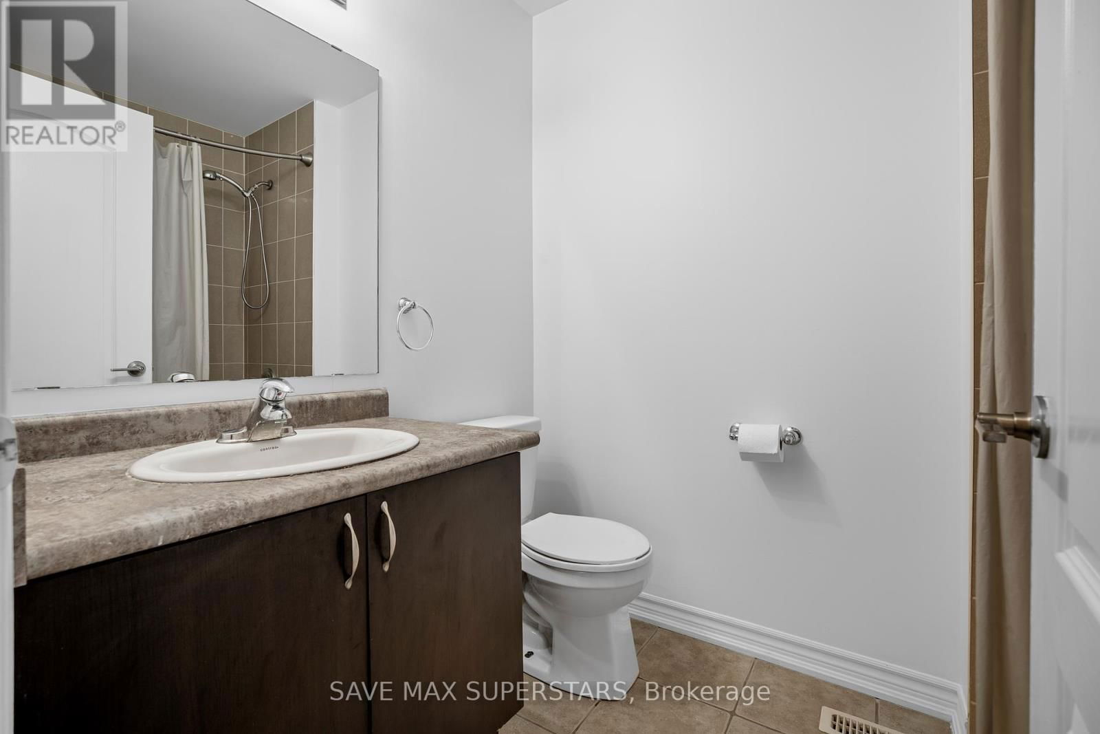 6 - 29 MADELAINE DRIVE Image 28