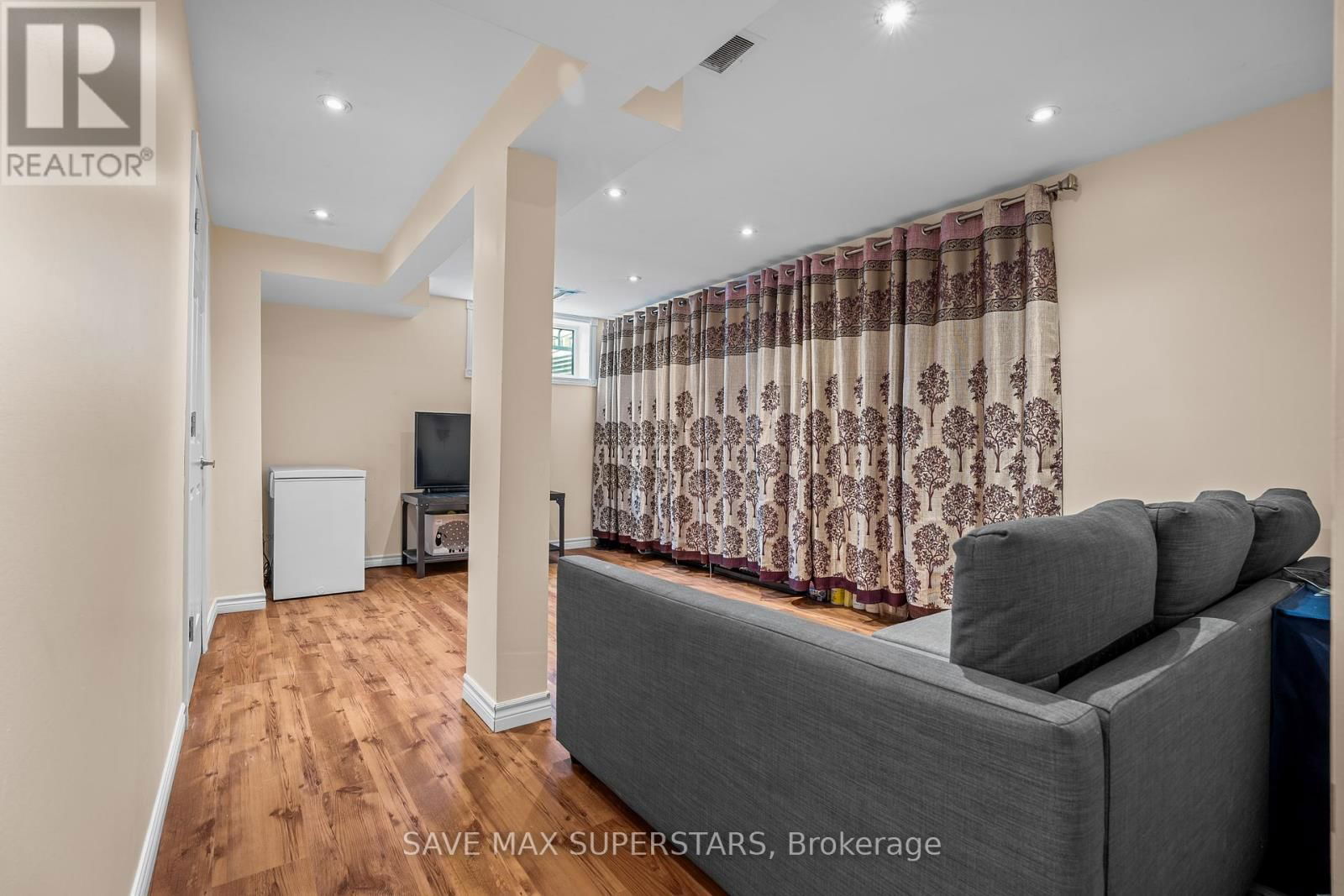 6 - 29 MADELAINE DRIVE Image 31
