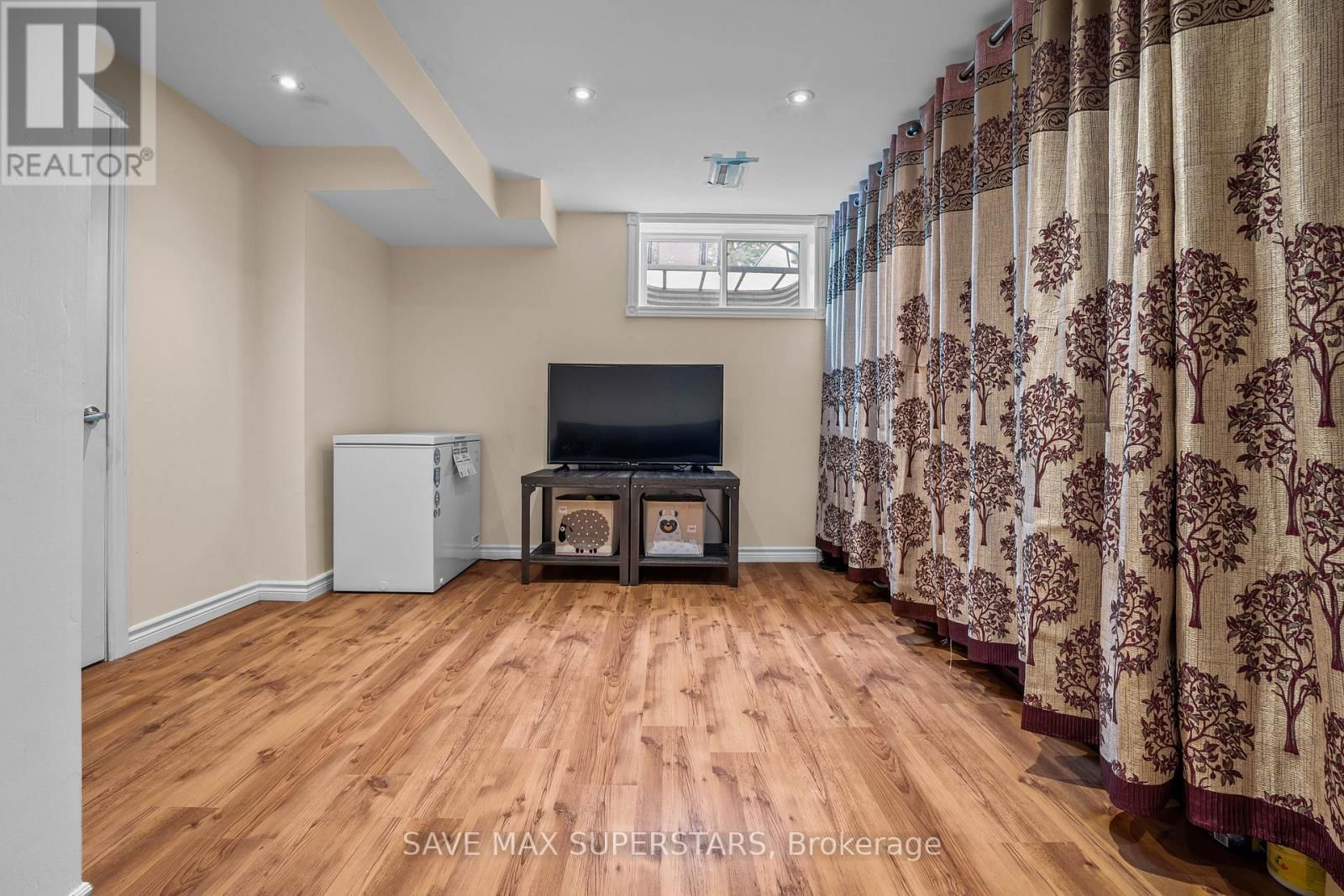 6 - 29 MADELAINE DRIVE Image 33