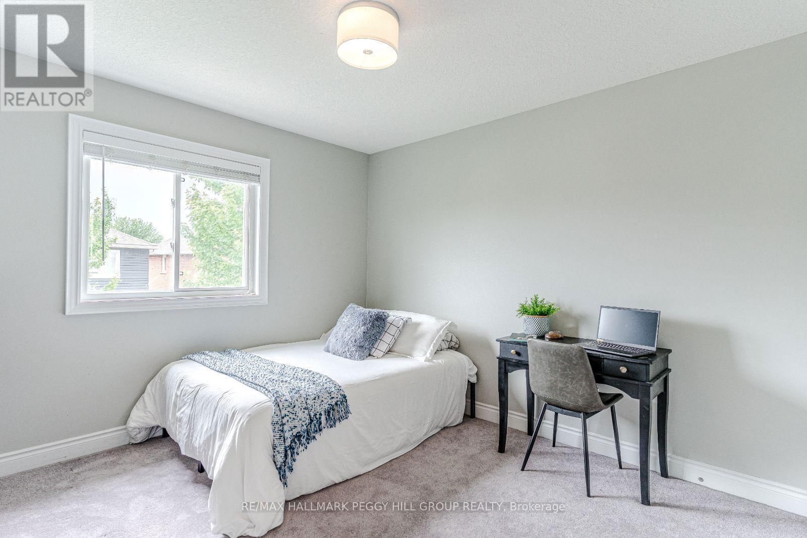 7 GARBUTT CRESCENT Image 17