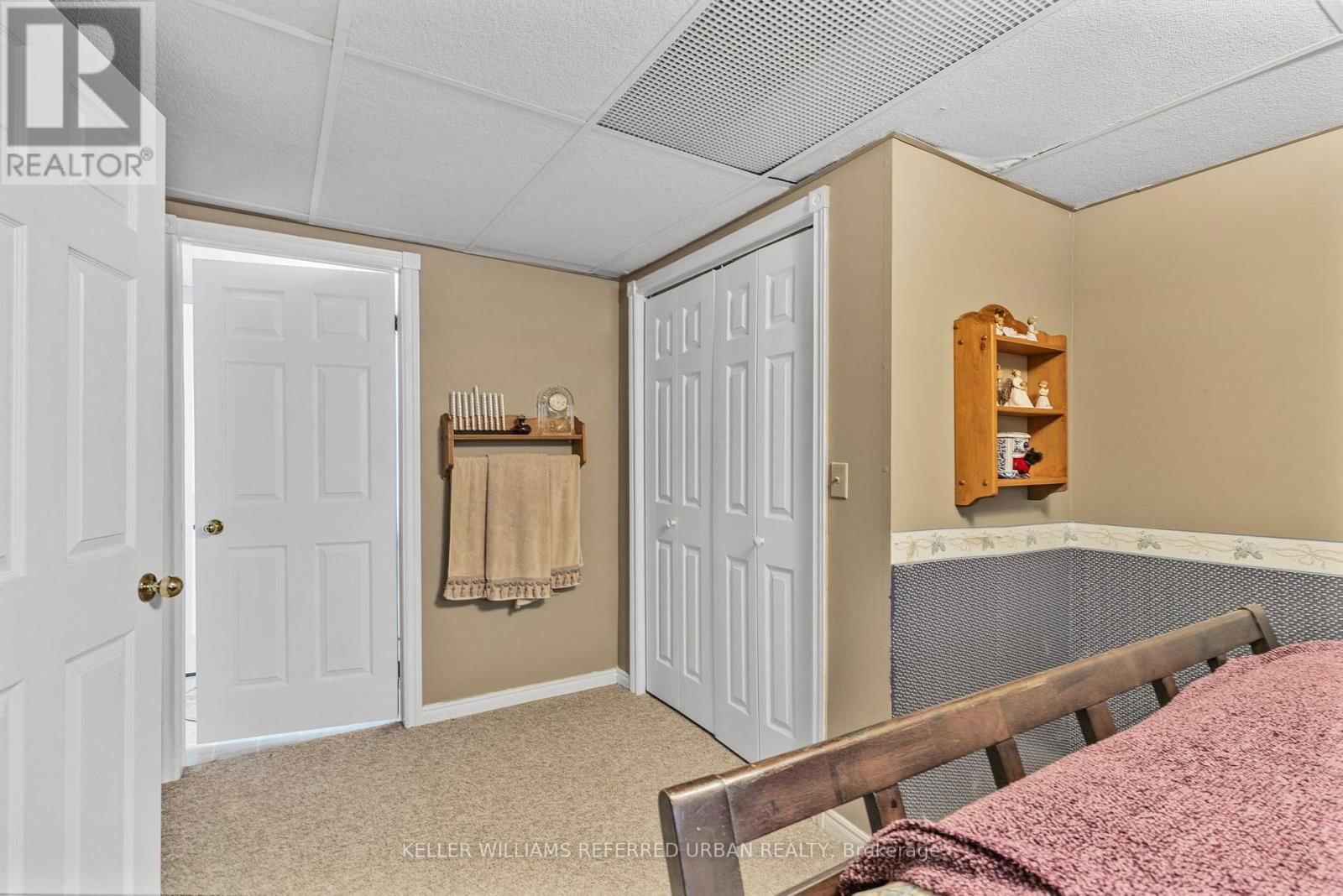 31 JOHN DILLINGNO STREET Image 25