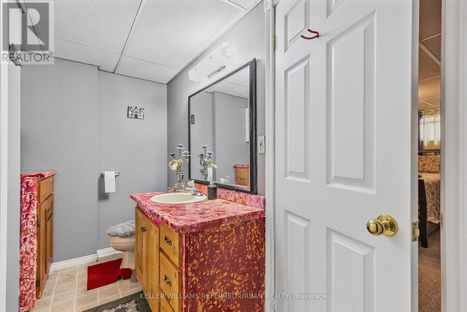 31 JOHN DILLINGNO STREET Image 26