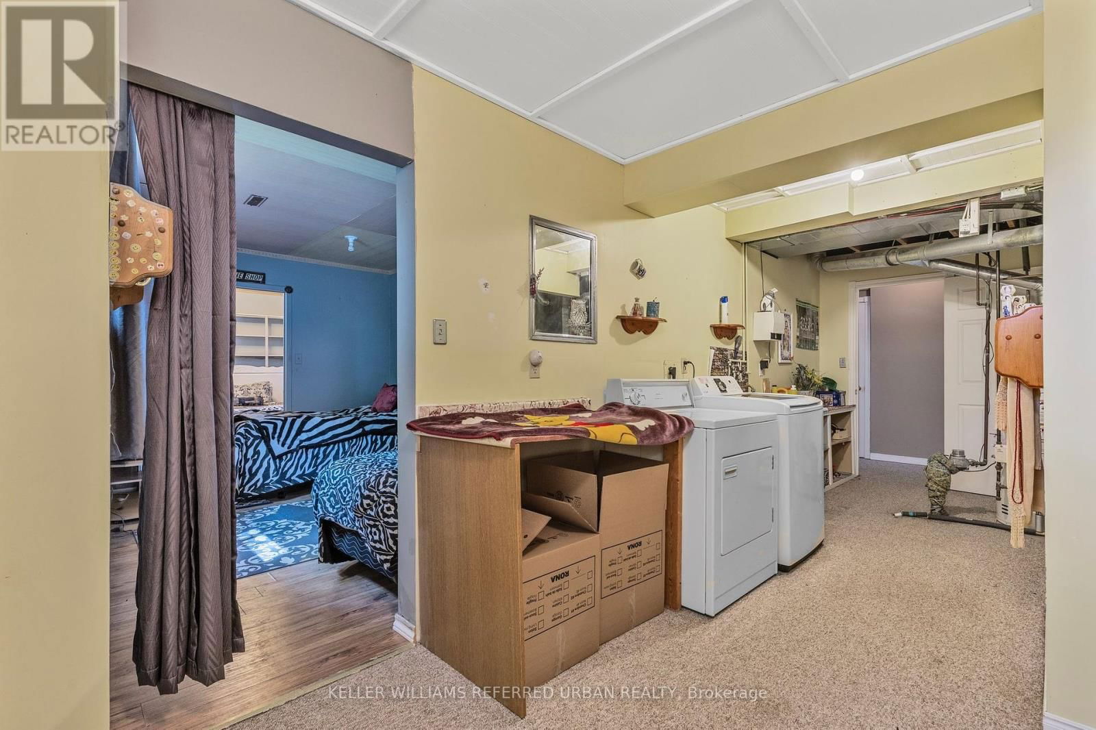 31 JOHN DILLINGNO STREET Image 29