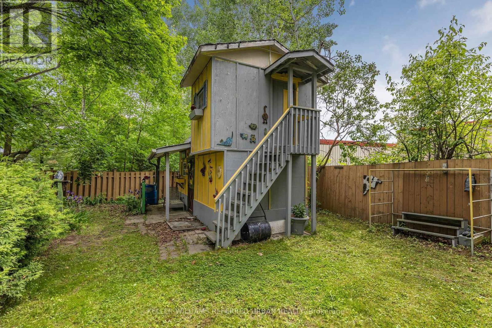 31 JOHN DILLINGNO STREET Image 38