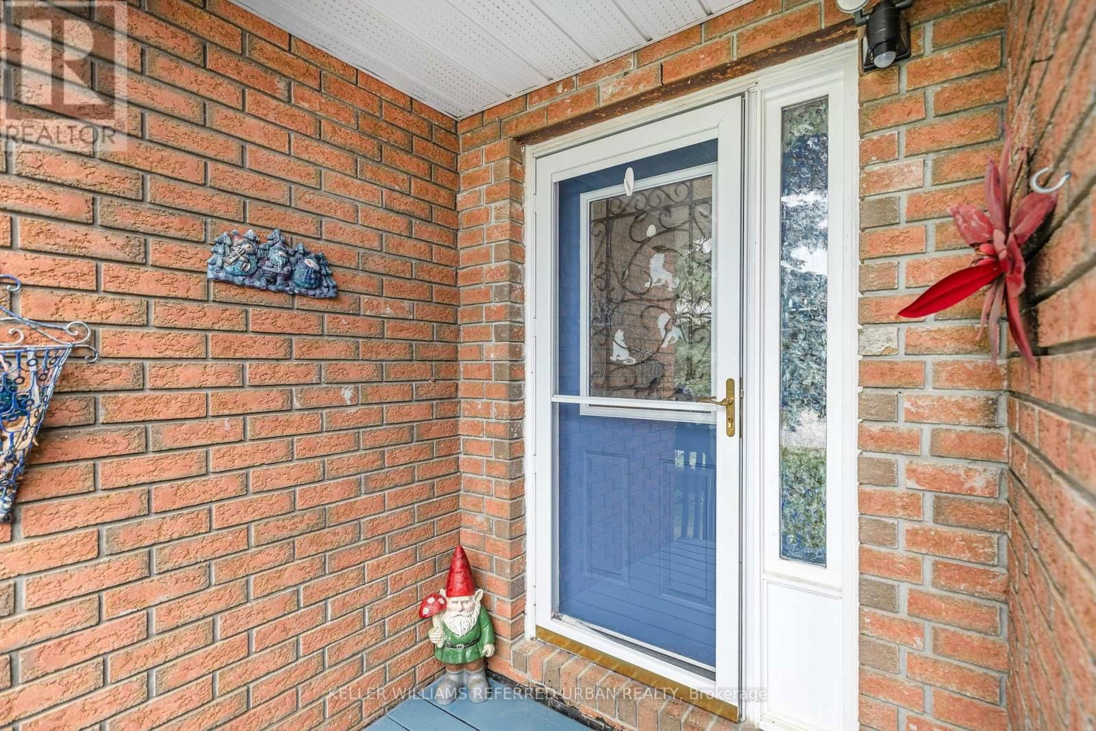 31 JOHN DILLINGNO STREET Image 6
